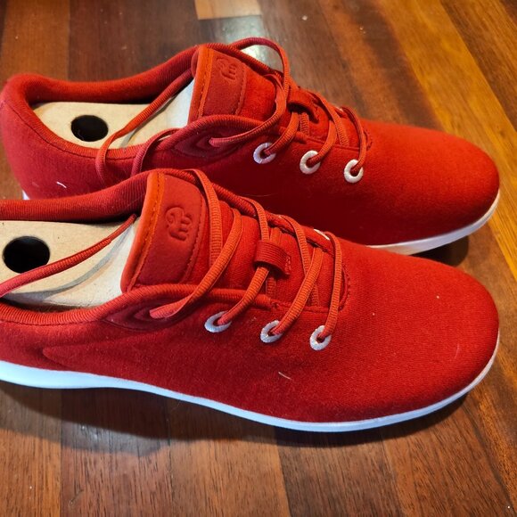 12W NWOB Merinos Women's Lace-Ups - Picture 2 of 3